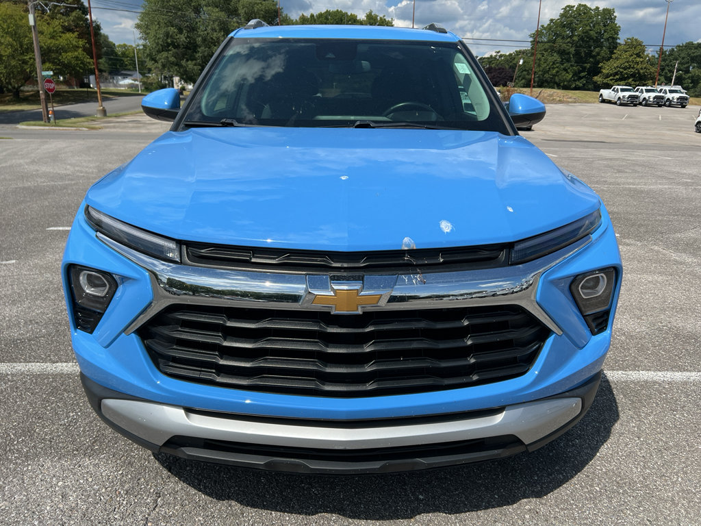 Used 2024 Chevrolet TrailBlazer LT w/ LT Cold Weather Package FWD image 8