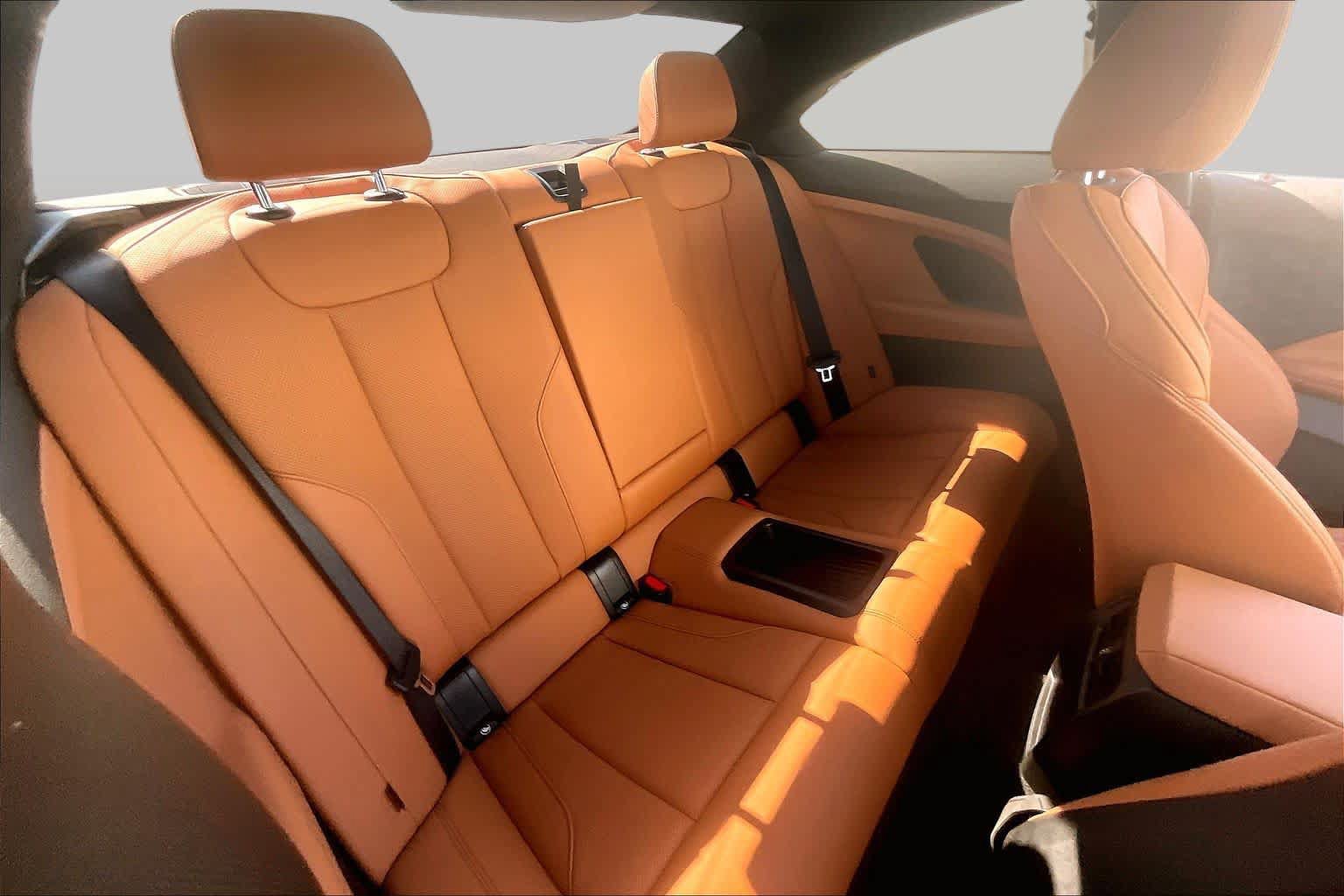 Used 2024 BMW 230i Coupe w/ Premium Package RWD image 15