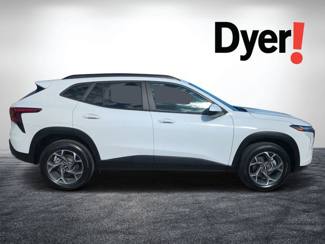 Certified 2024 Chevrolet Trax LT w/ Sunroof Package image 2