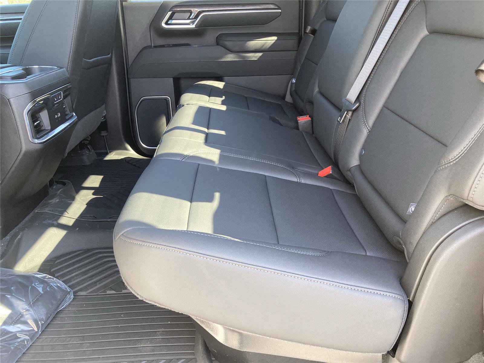 New 2026 Chevrolet Silverado 2500 LTZ w/ LTZ Convenience Package image 19