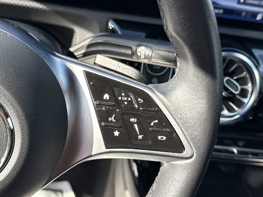 Used 2025 Mercedes-Benz CLA 250 image 26