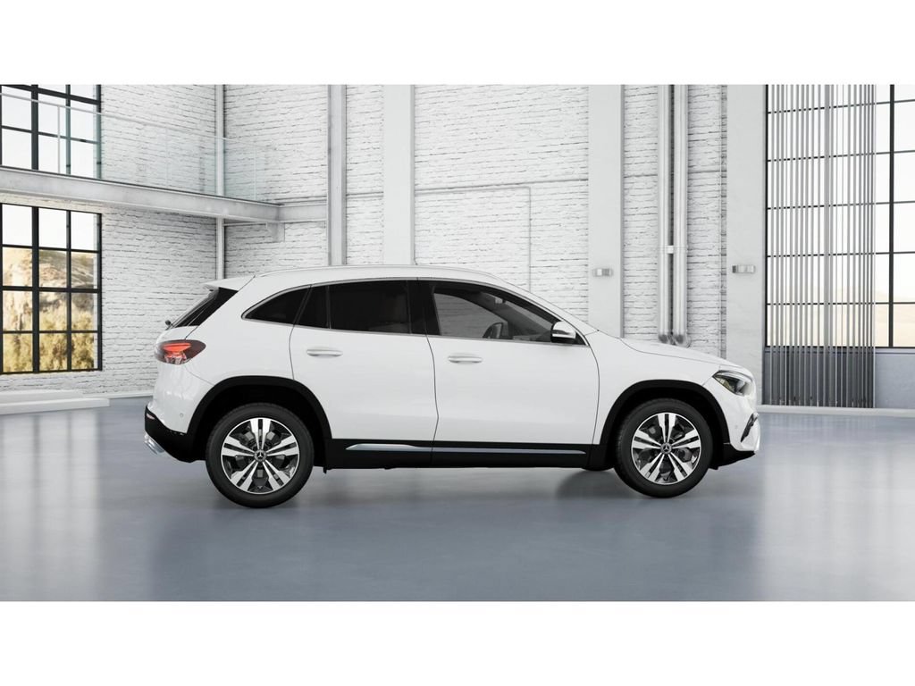 Used 2026 Mercedes-Benz GLA 250 4MATIC image 17