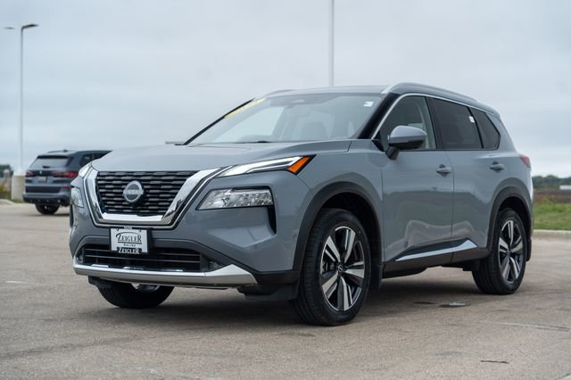 Used 2022 Nissan Rogue Platinum w/ Head-Up Display Package image 3