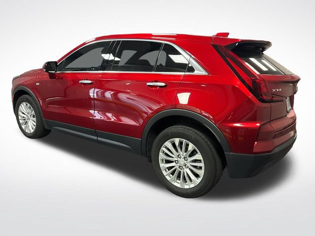 Certified 2024 Cadillac XT4 Luxury w/ Cold Weather Package FWD image 3