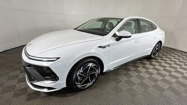 Used 2026 Hyundai Sonata SEL FWD image 6