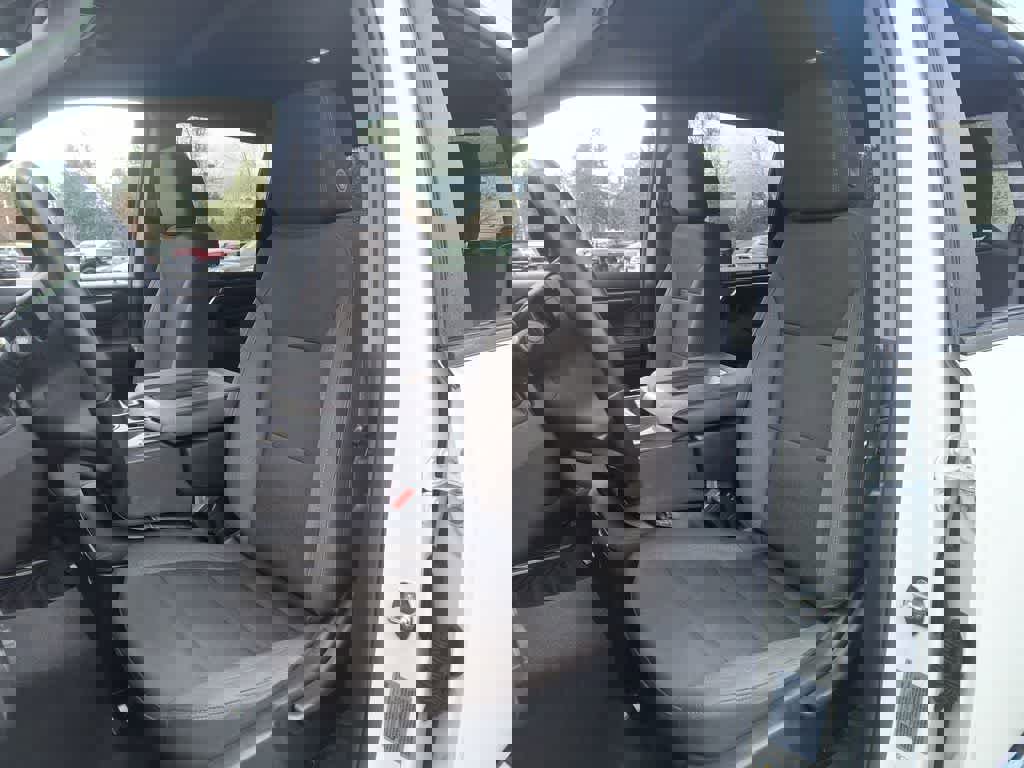 Used 2024 Chevrolet Silverado 2500 LT image 11