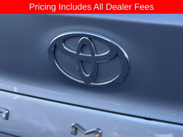 Used 2025 Toyota Camry LE FWD image 6