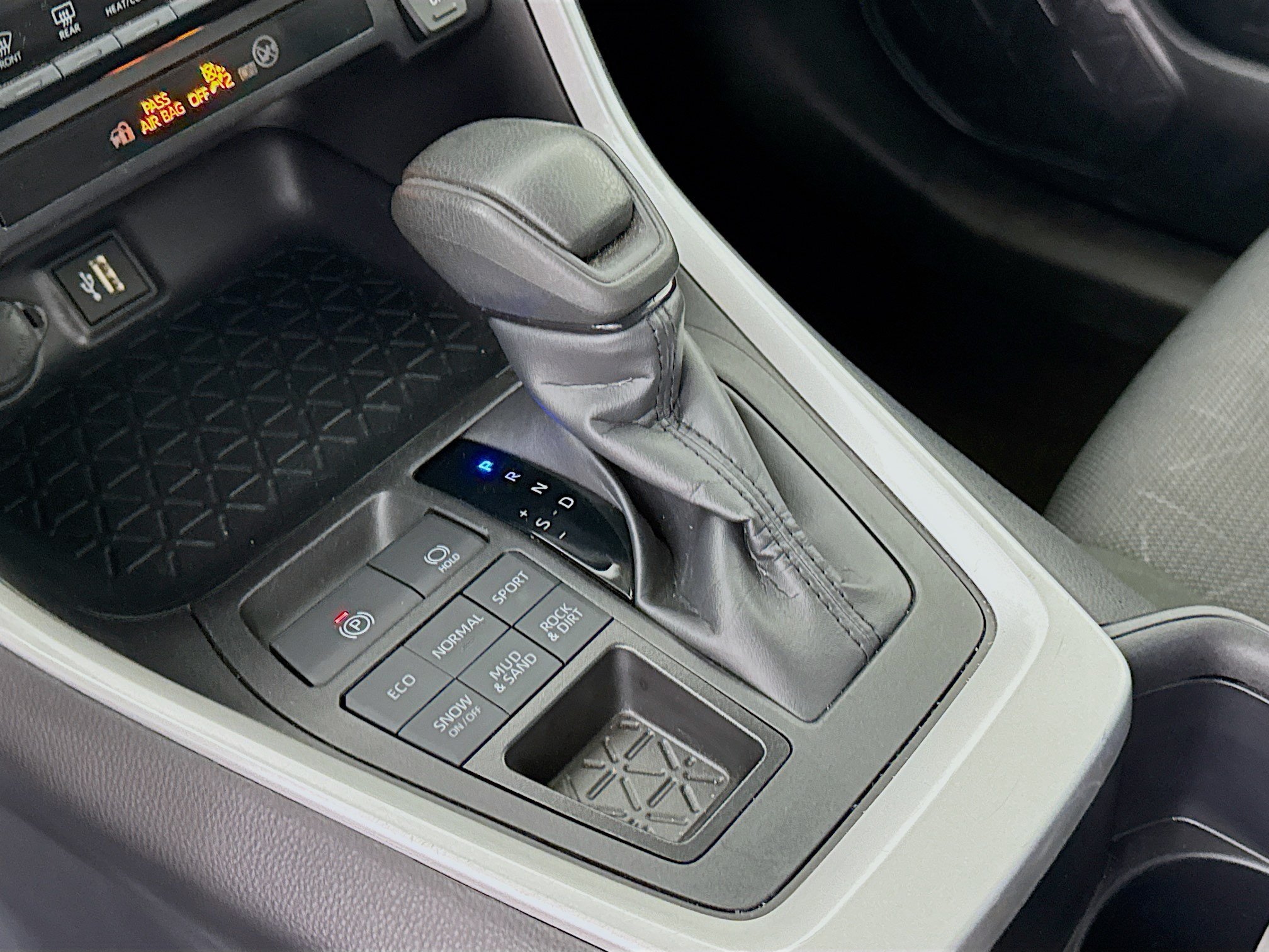 Certified 2025 Toyota RAV4 XLE AWD/4WD image 16