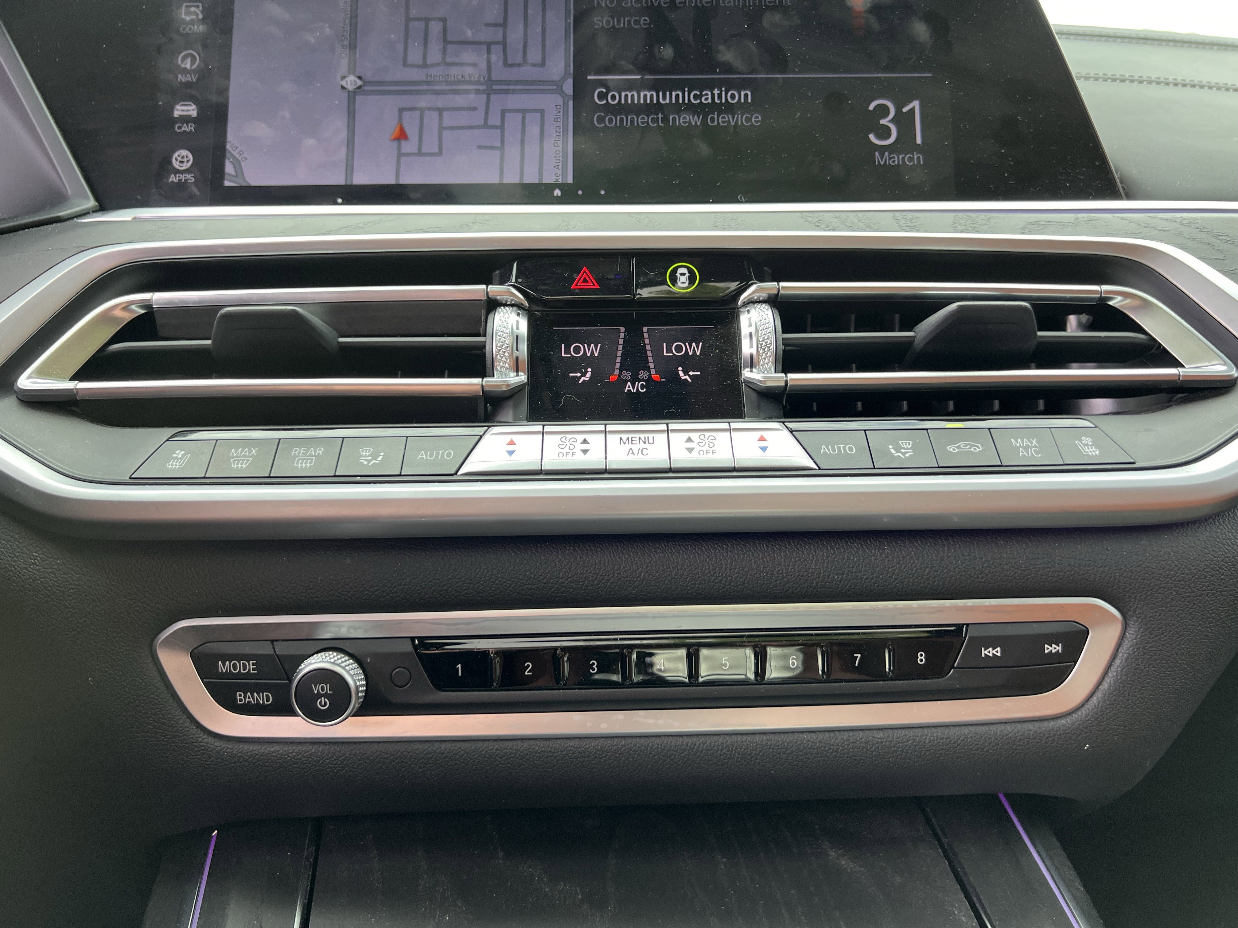 Used 2021 BMW X7 M50i image 30