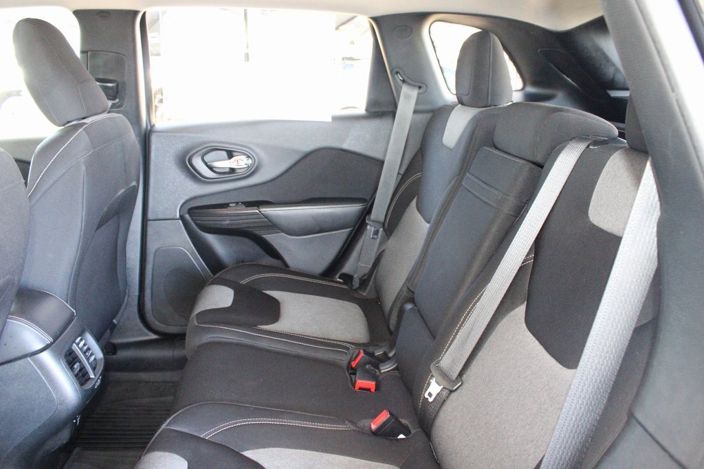 Used 2014 Jeep Cherokee Latitude image 46