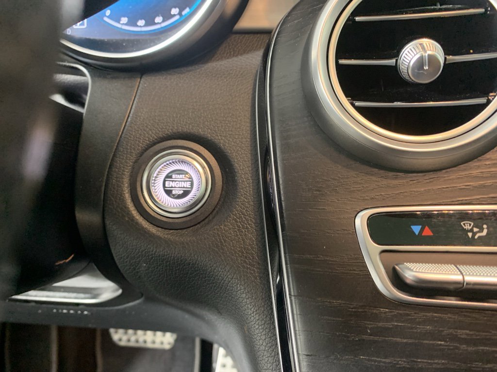 Used 2021 Mercedes-Benz GLC 300 w/ AMG Line image 18