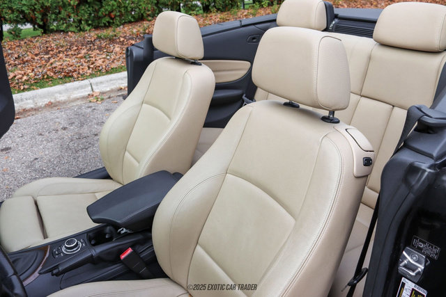 Used 2010 BMW 135i Convertible image 74