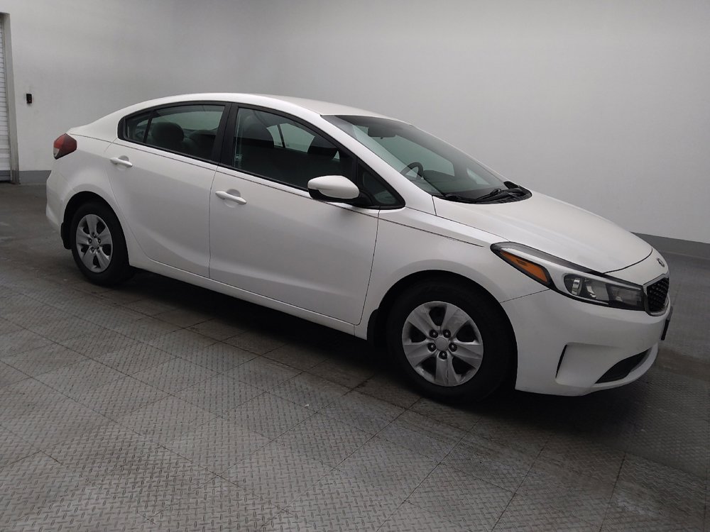 Used 2017 Kia Forte LX w/ LX Popular Package image 11