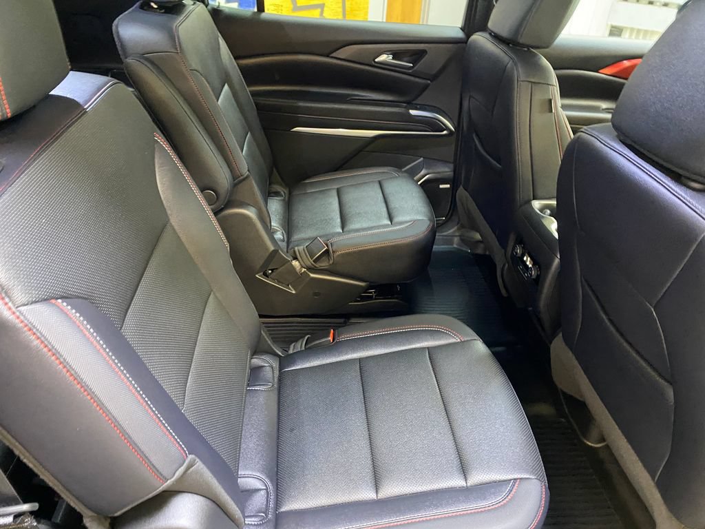 Used 2026 Chevrolet Traverse Z71 w/ Enhanced Driving Package AWD/4WD image 28