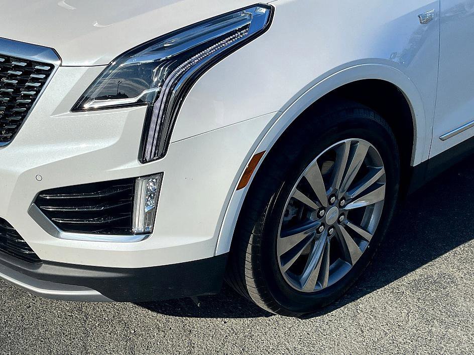 Certified 2025 Cadillac XT5 Premium Luxury image 9