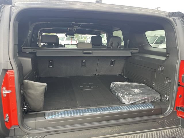 New 2025 GMC Hummer EV 2X w/ LPO, Cargo Utility Package AWD/4WD image 22