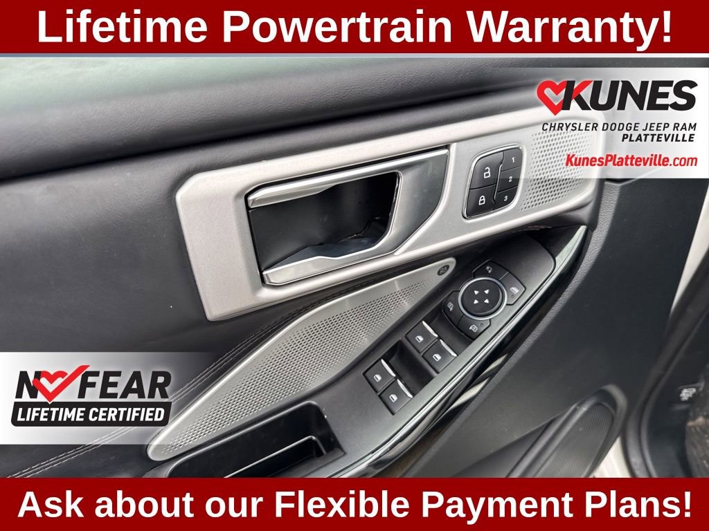 Used 2021 Ford Explorer Platinum image 16