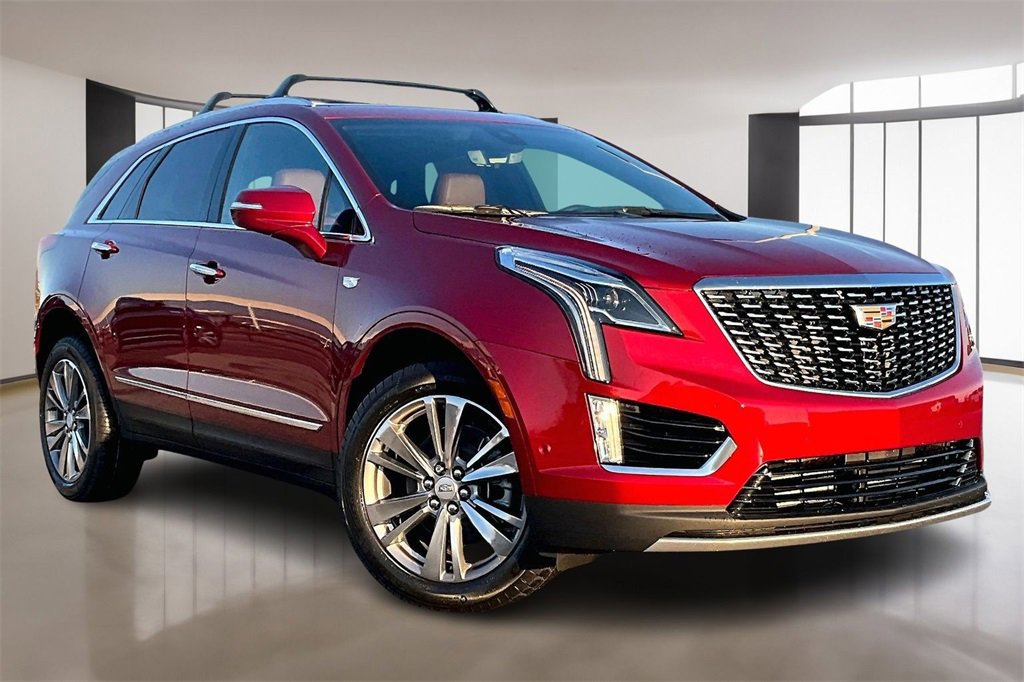 New 2026 Cadillac XT5 Premium Luxury image 2