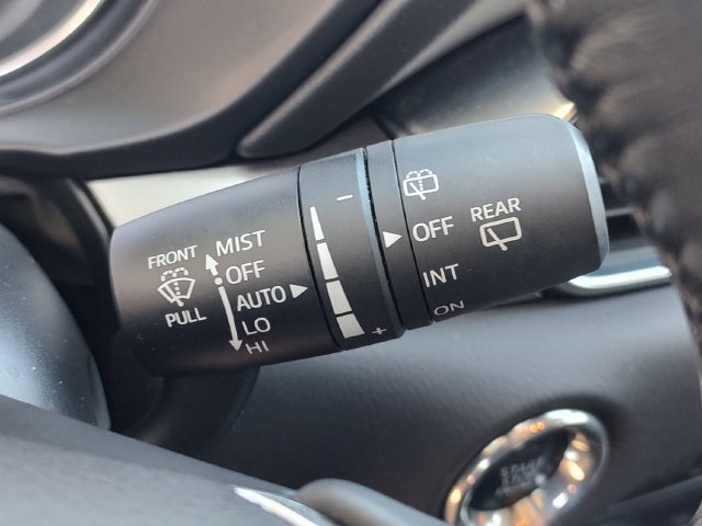 Used 2017 MAZDA CX-5 Touring w/ Preferred Equipment Package FWD image 22