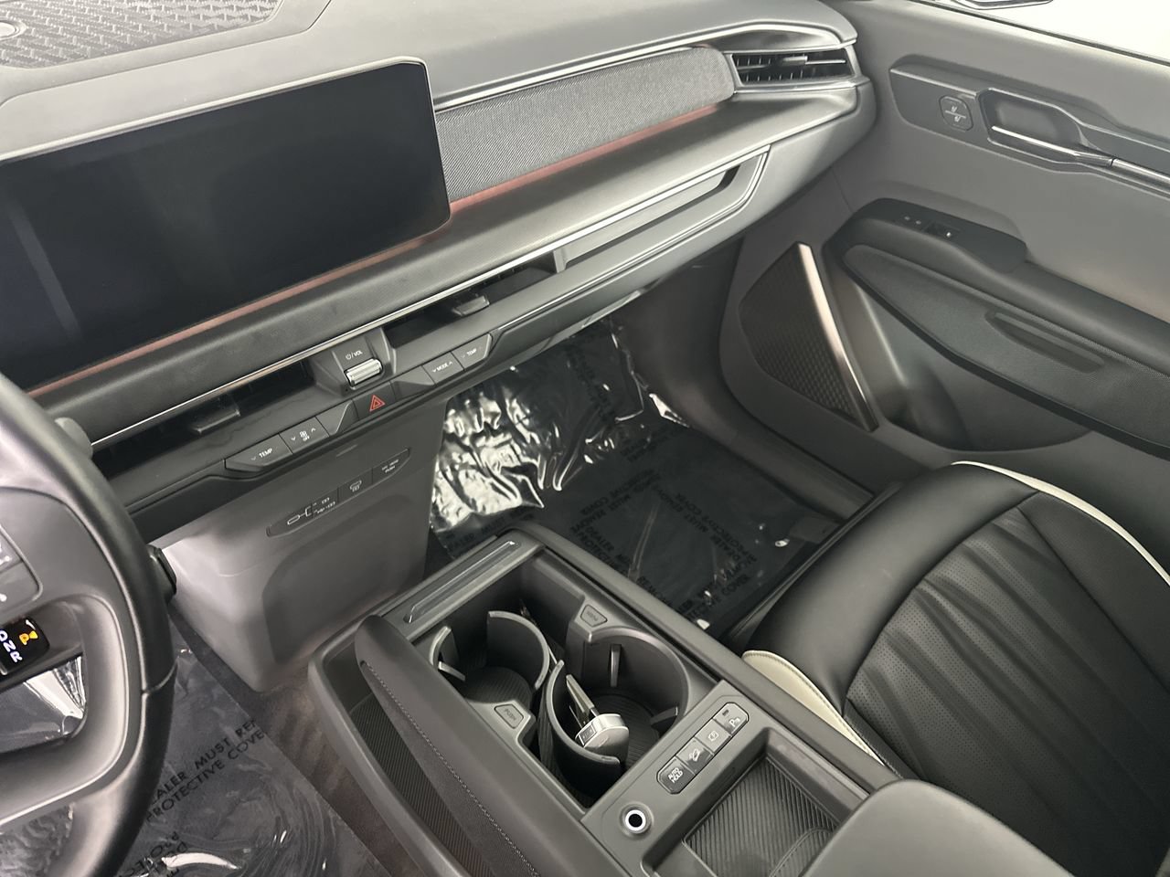 Certified 2024 Kia EV9 GT-Line AWD/4WD image 17