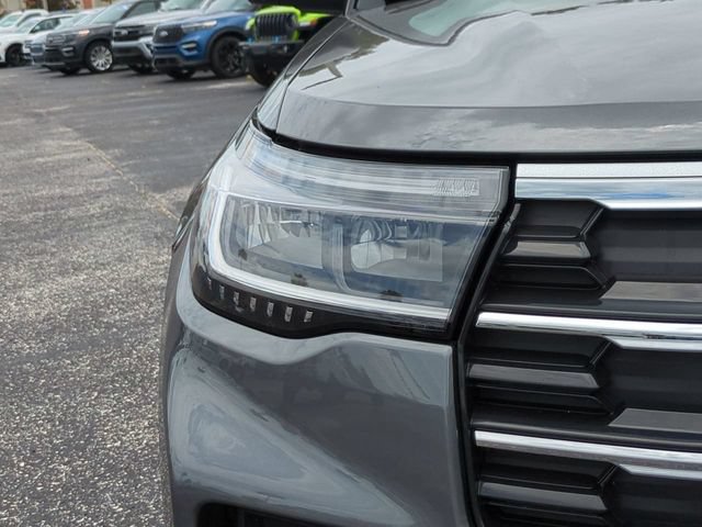 Used 2026 Ford Explorer Active RWD image 10