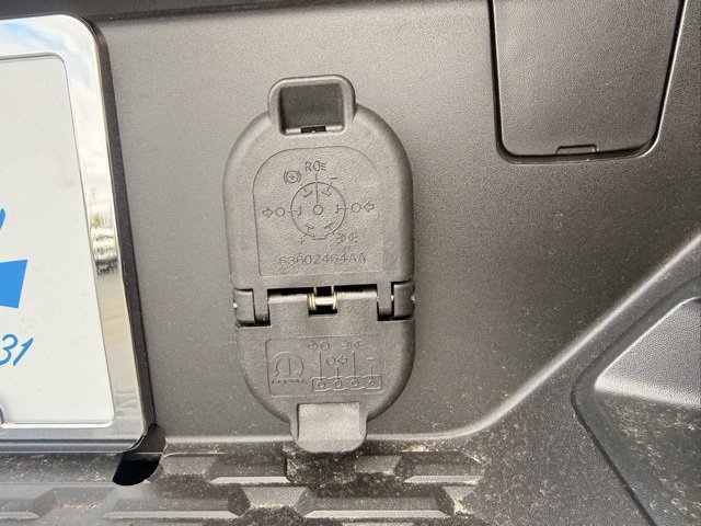 New 2026 RAM 1500 4x4 Crew Cab image 9