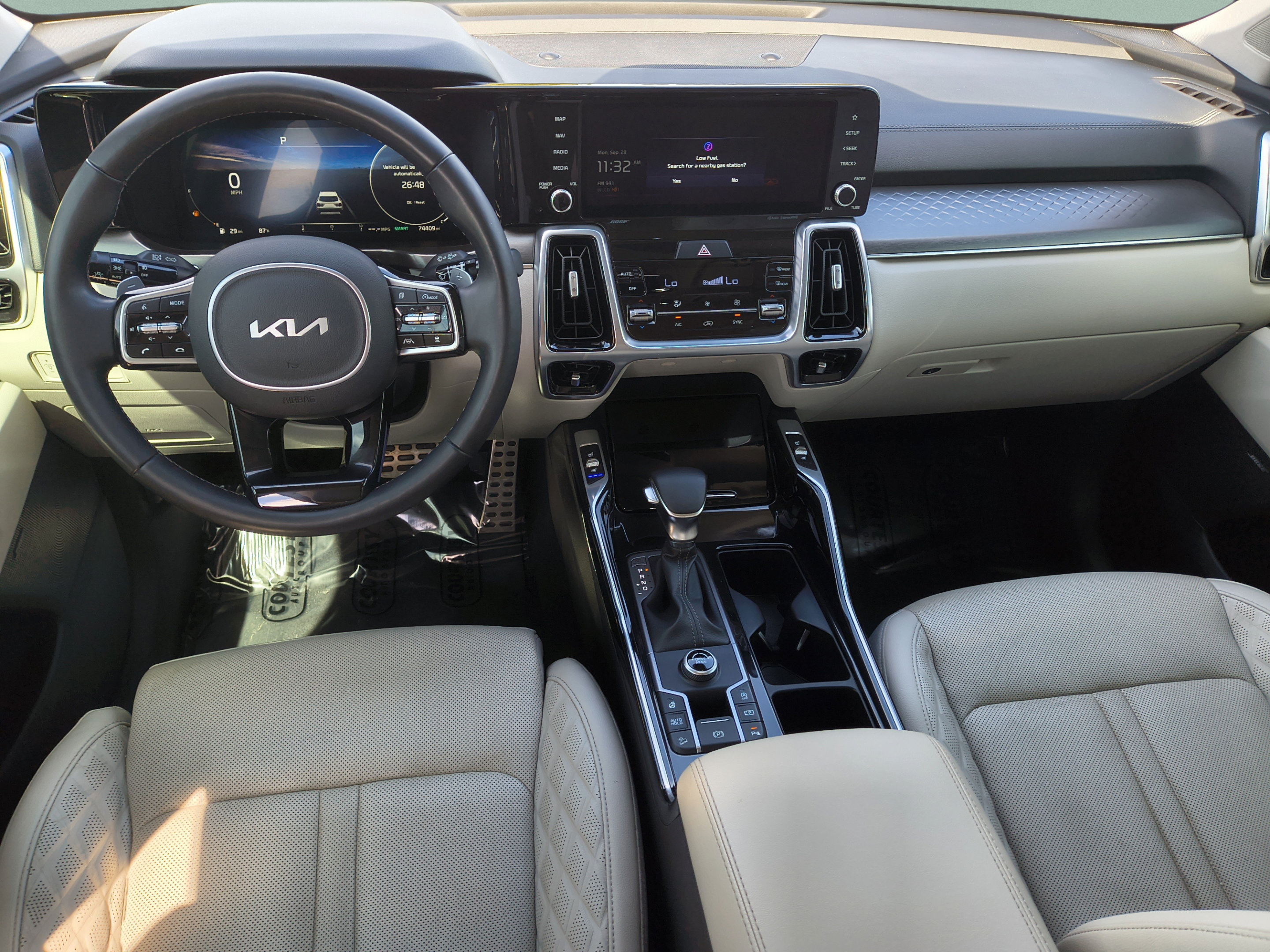Used 2022 Kia Sorento SX FWD image 11