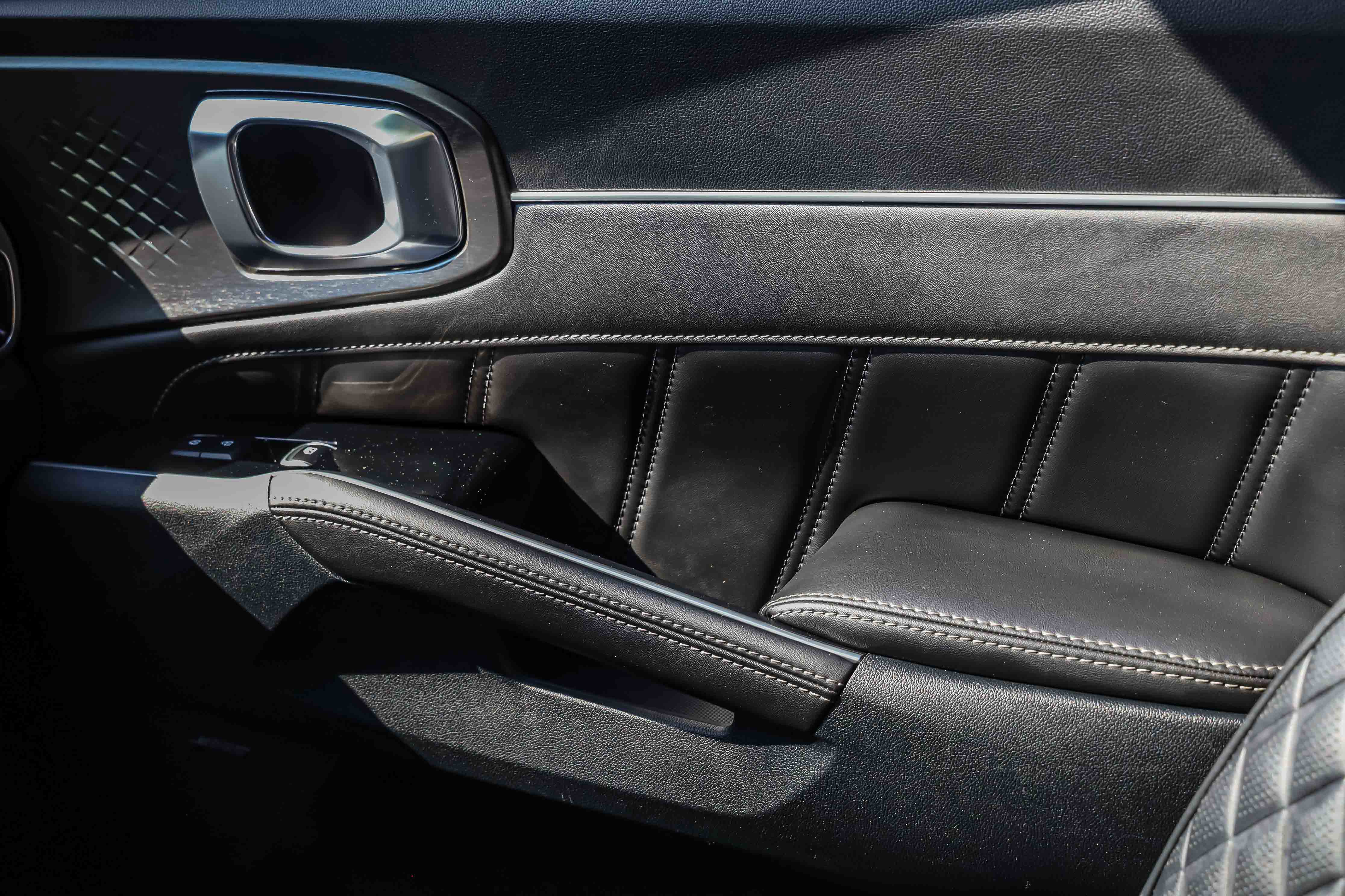 Certified 2023 Kia Sorento SX image 15