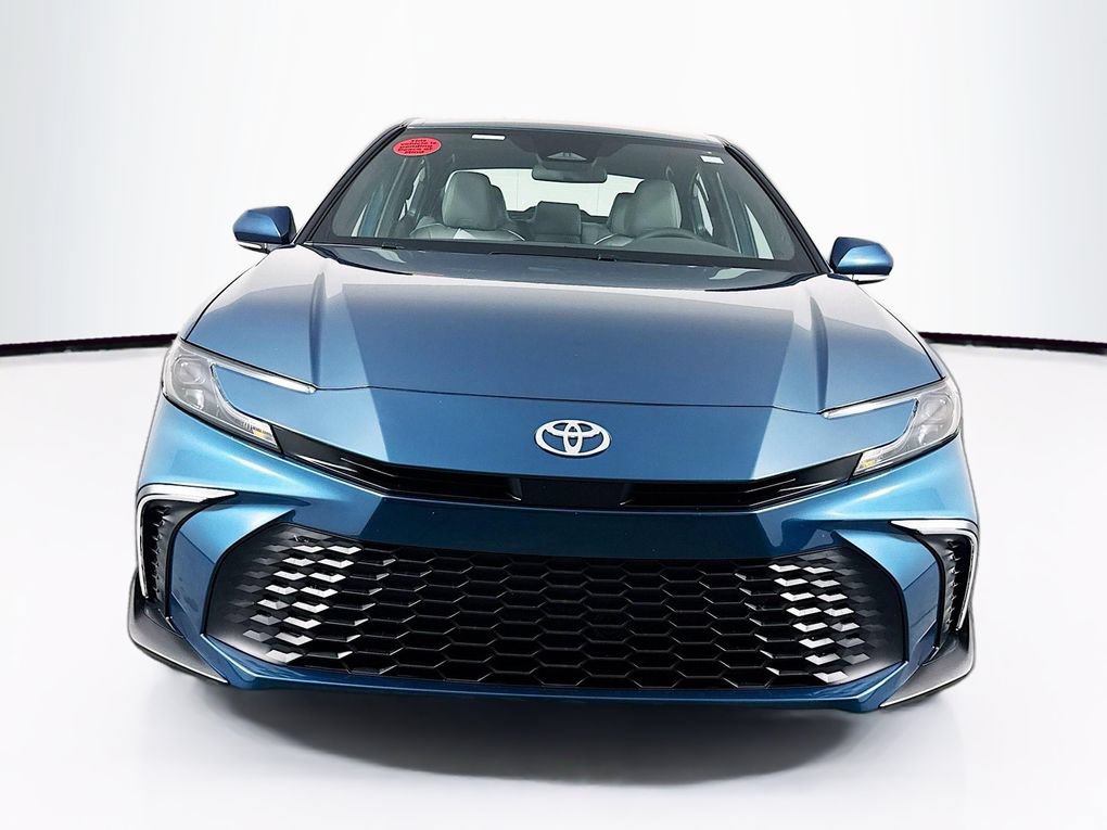 Used 2026 Toyota Camry SE FWD image 2