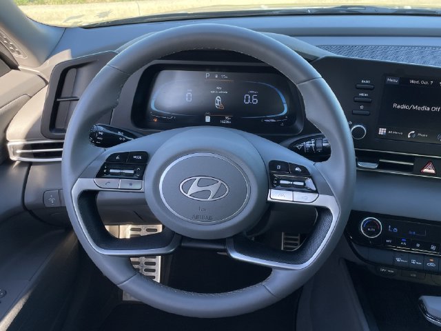 Used 2026 Hyundai Elantra Sport FWD image 11