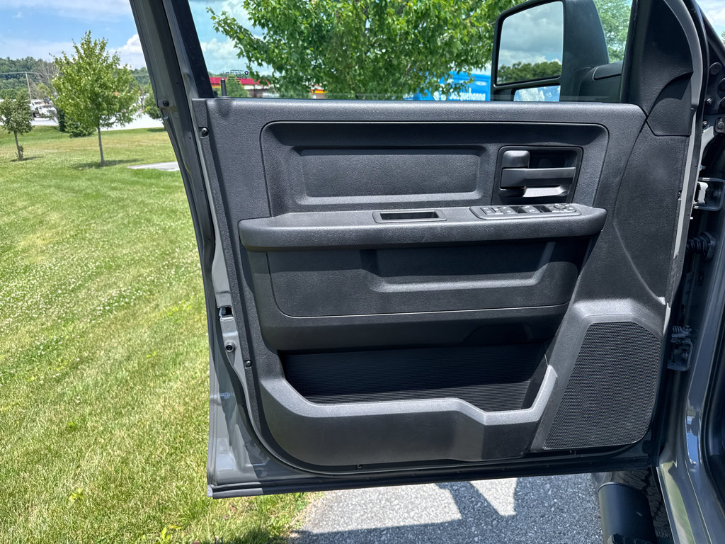 New 2026 RAM 2500 Tradesman AWD/4WD image 28