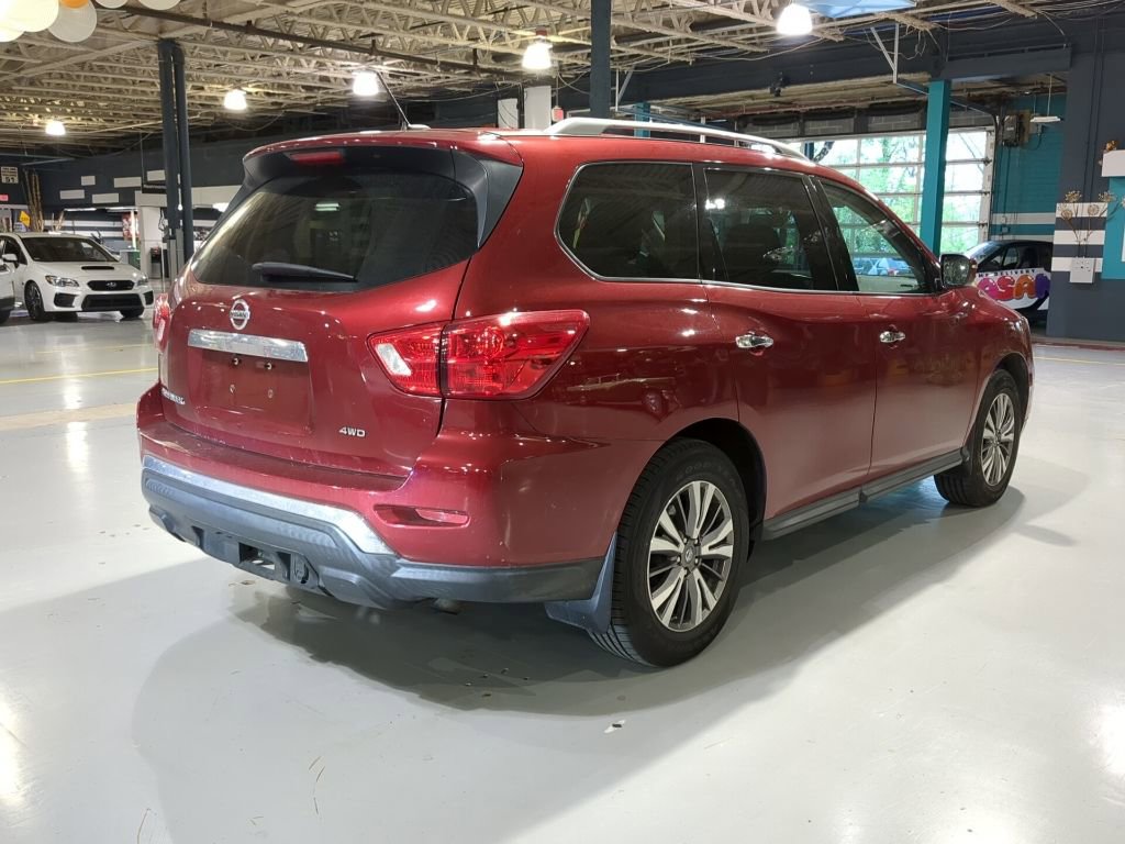 Used 2018 Nissan Pathfinder S AWD/4WD image 7