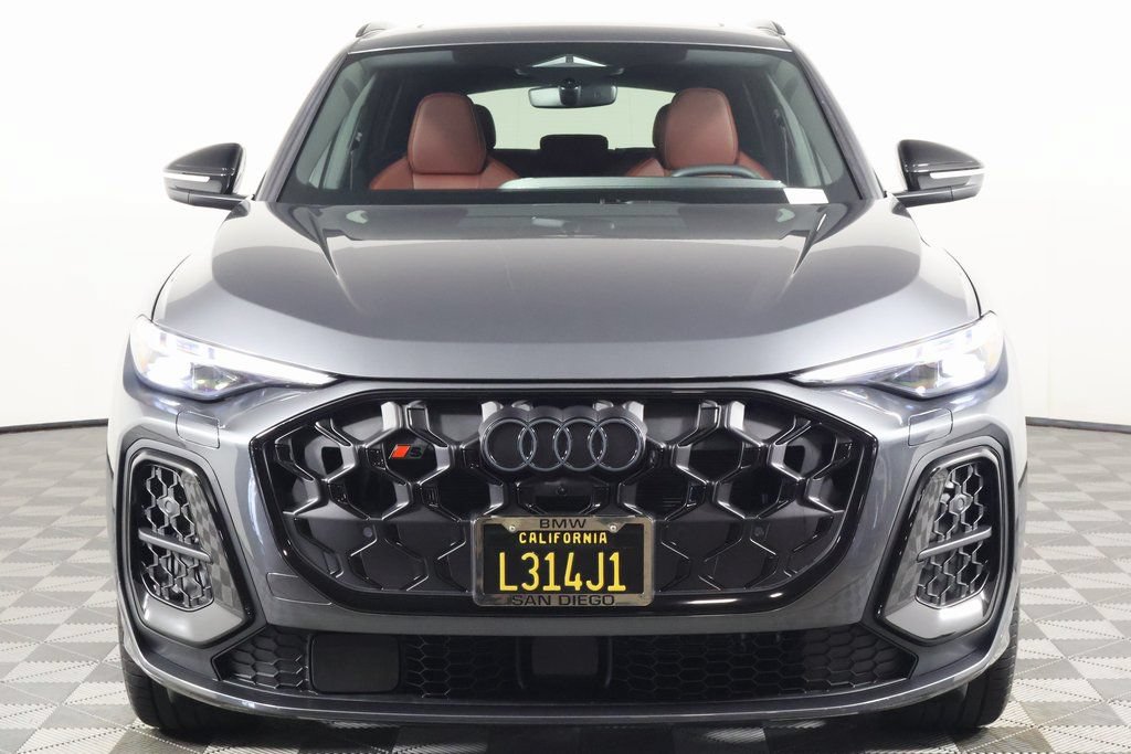 Used 2025 Audi SQ5 Premium Plus AWD/4WD image 2