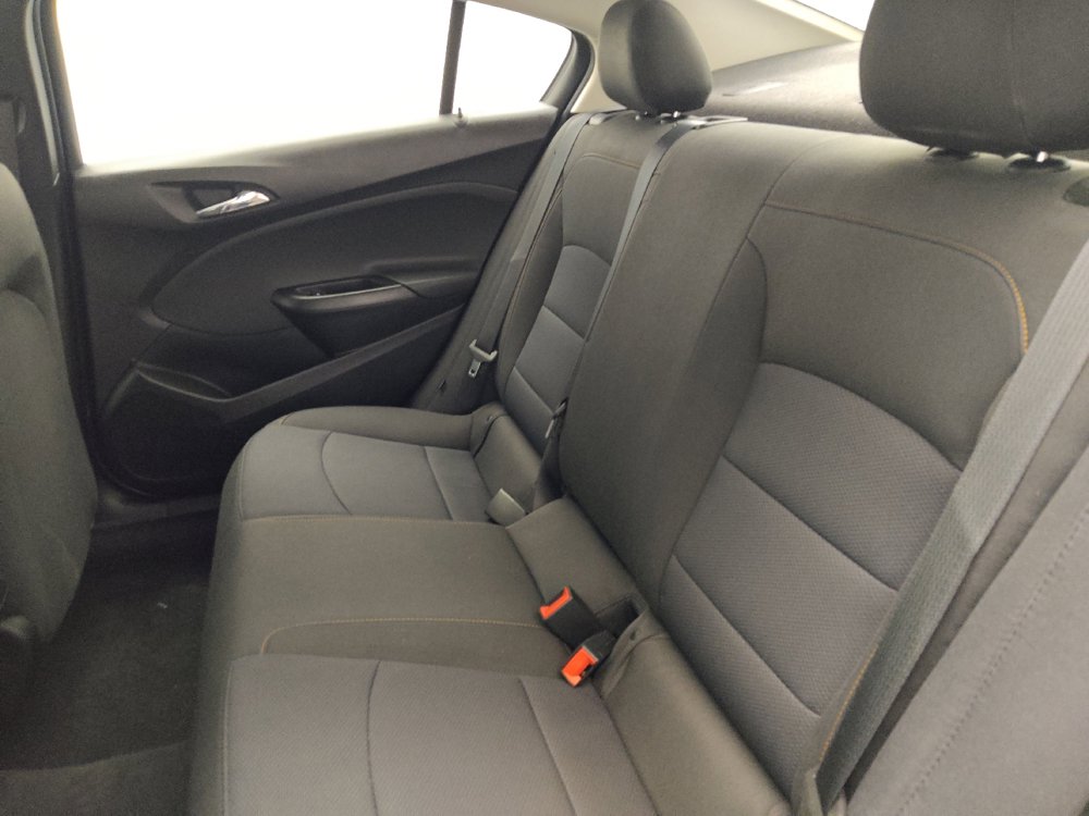 Used 2018 Chevrolet Cruze LS FWD image 18