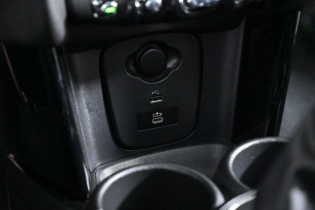 Used 2023 MINI Cooper S w/ Driver Assistance Package image 19
