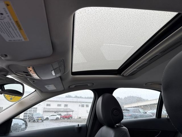 Used 2018 Mercedes-Benz C 300 4MATIC Sedan image 32