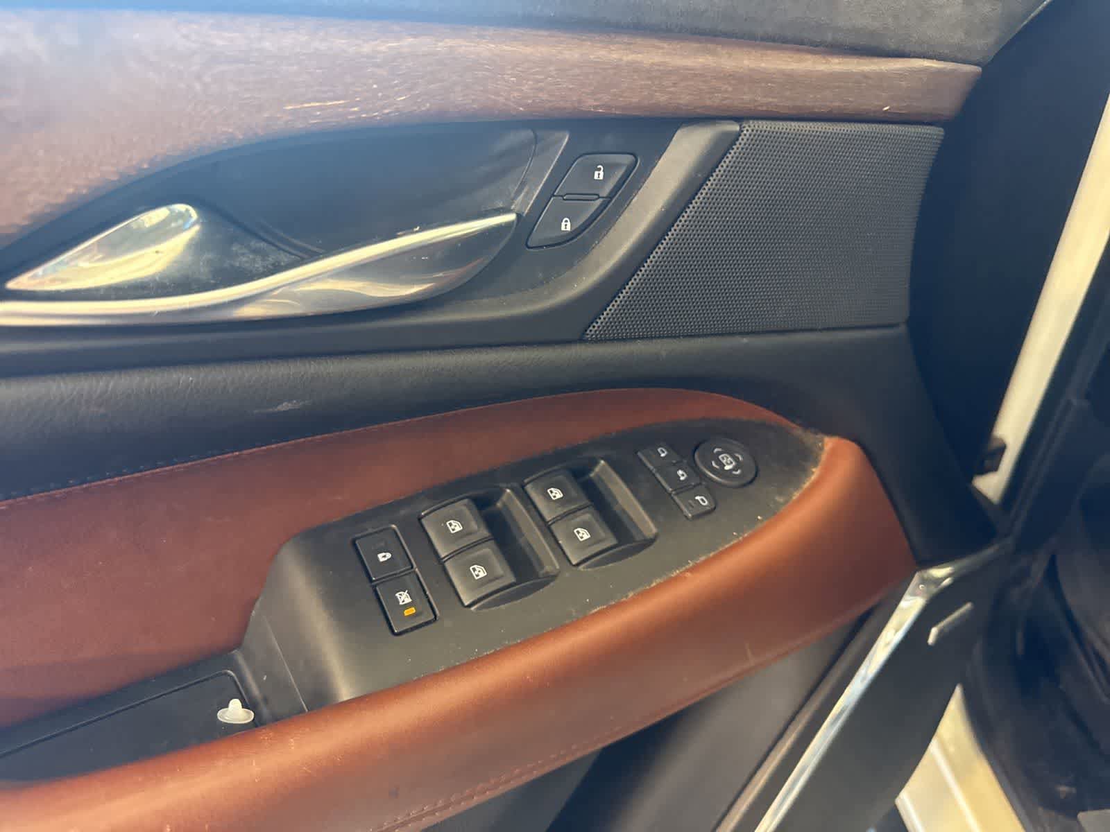 Used 2015 Cadillac Escalade ESV Premium AWD/4WD image 19