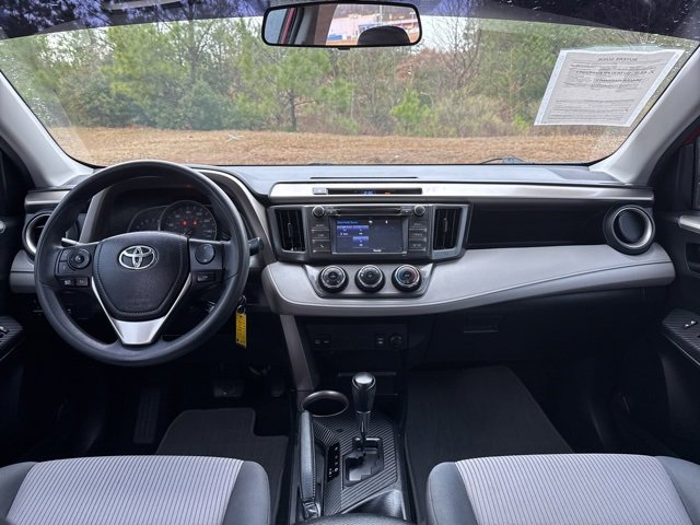 Used 2015 Toyota RAV4 LE image 14
