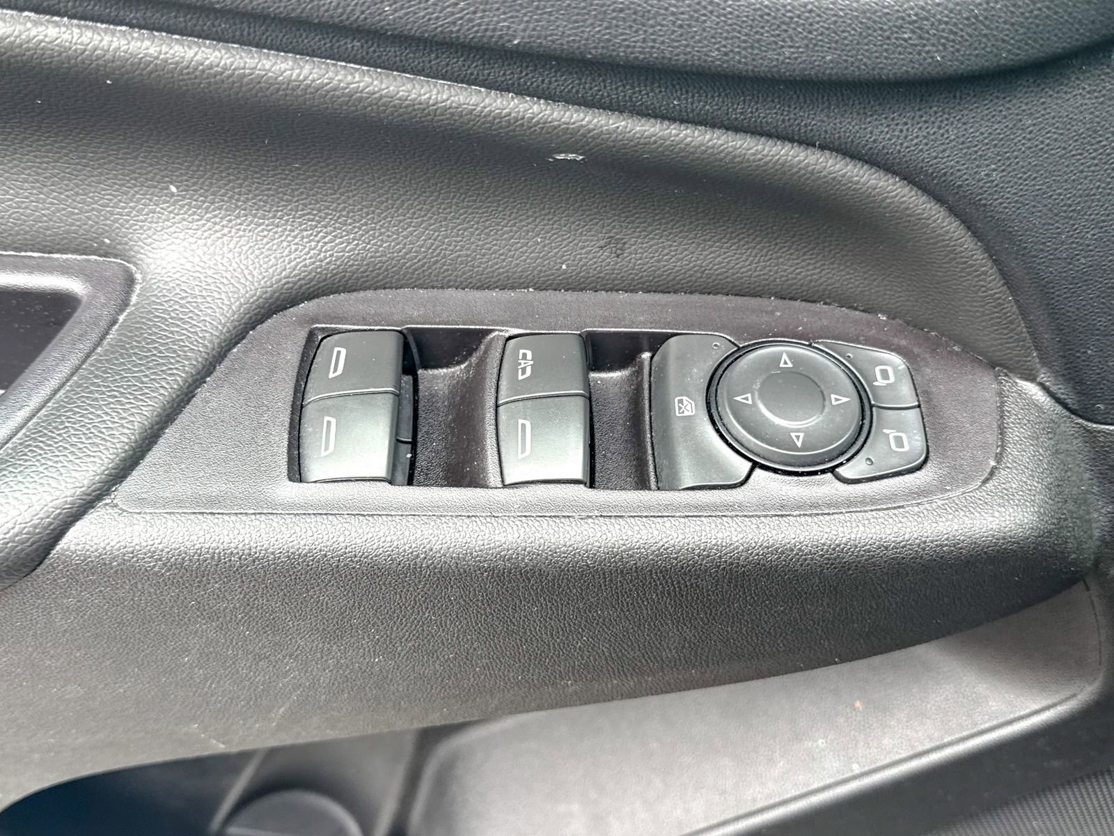 Used 2022 Chevrolet Equinox LT AWD/4WD image 18