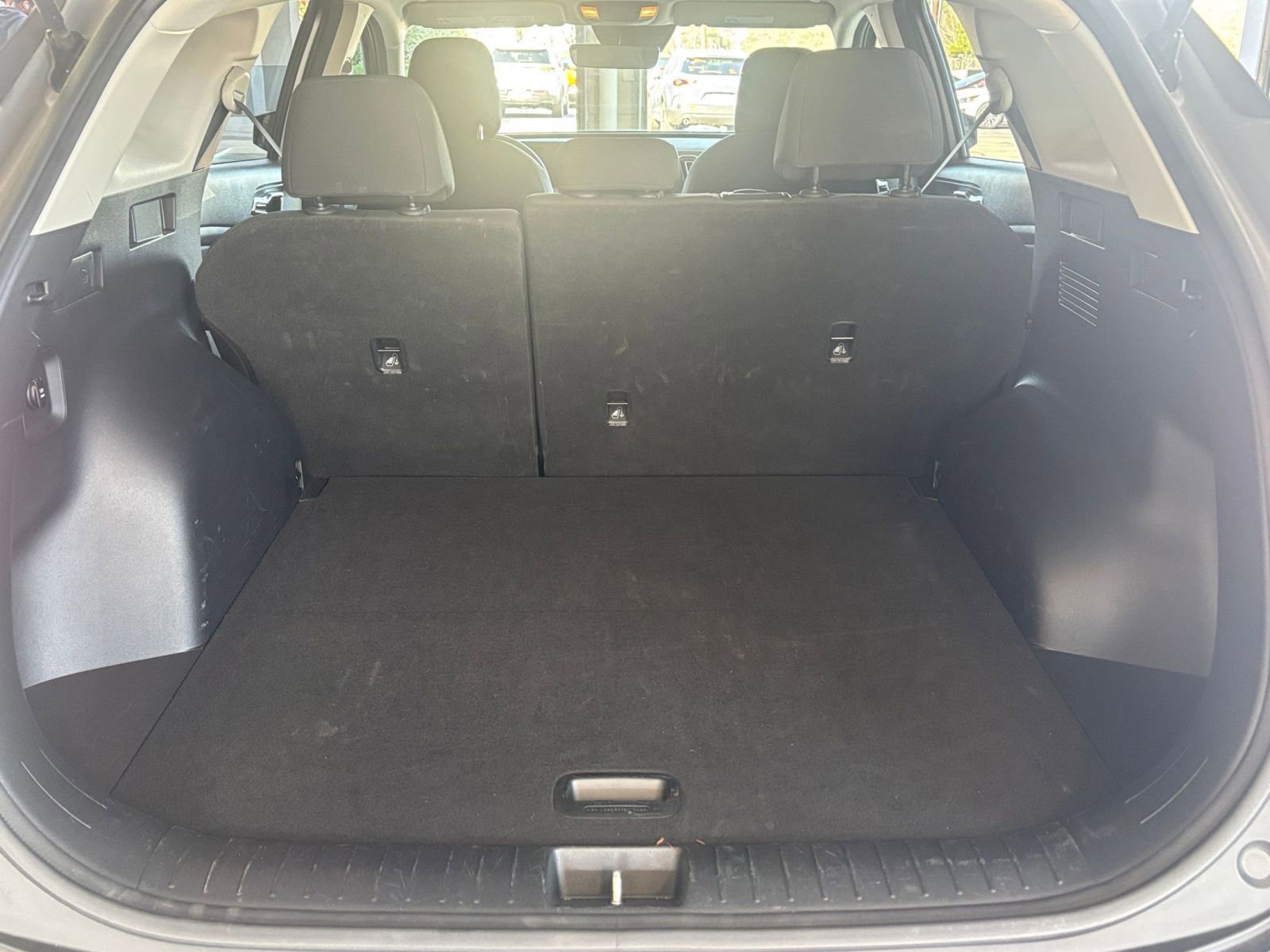 Used 2025 Kia Sportage LX image 34