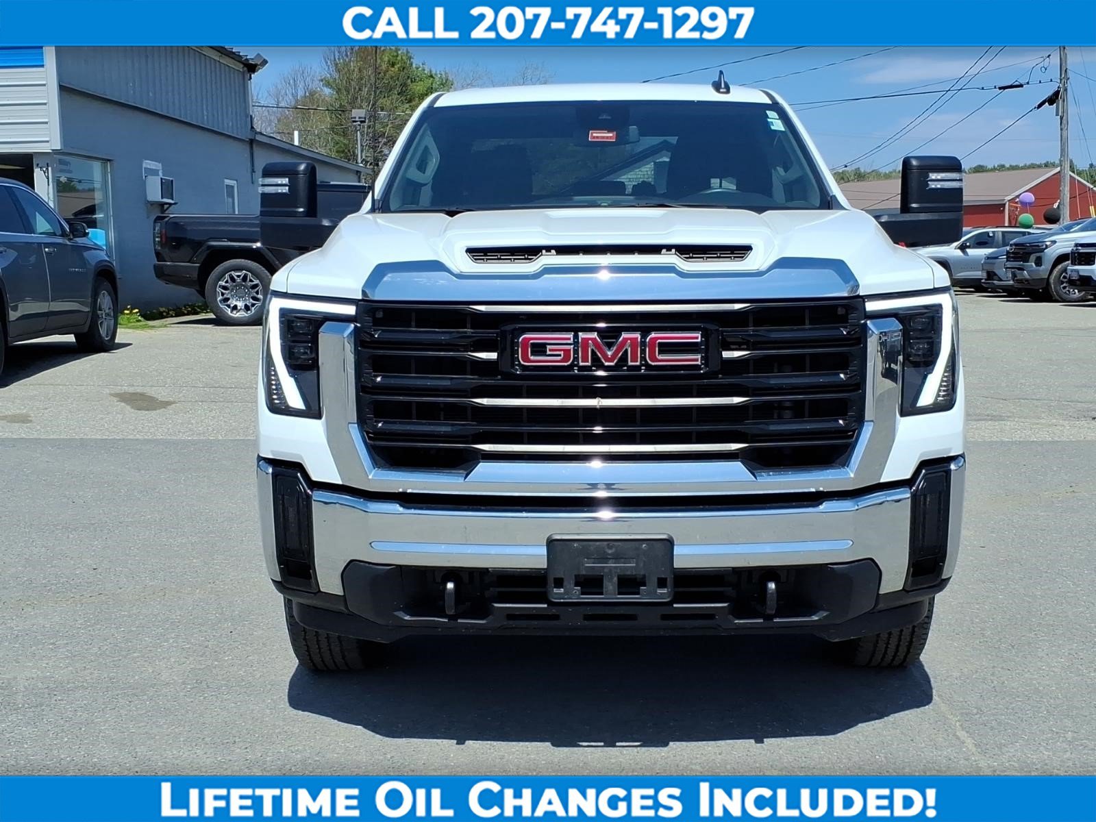 Used 2024 GMC Sierra 2500 Pro w/ 1SA Pro Safety Plus Package AWD/4WD image 2