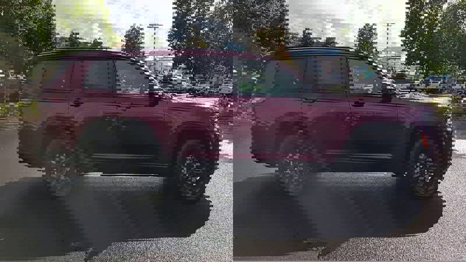 New 2025 Jeep Grand Cherokee L Altitude image 9