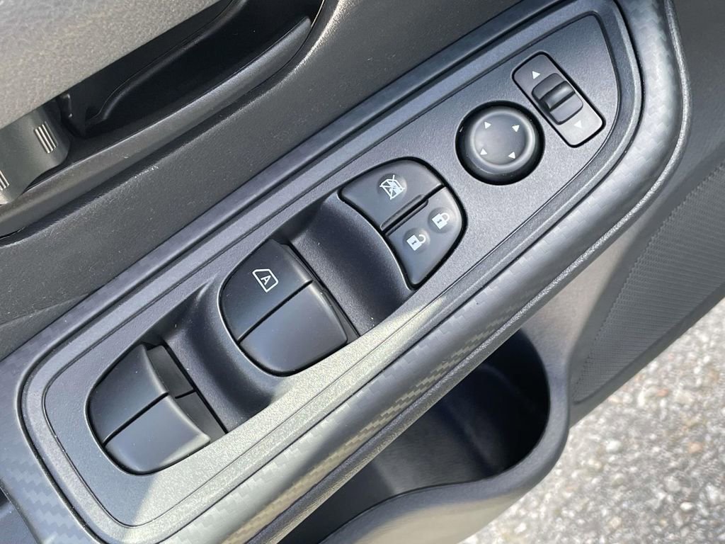 Used 2025 Nissan Versa S w/ S Plus Package image 15