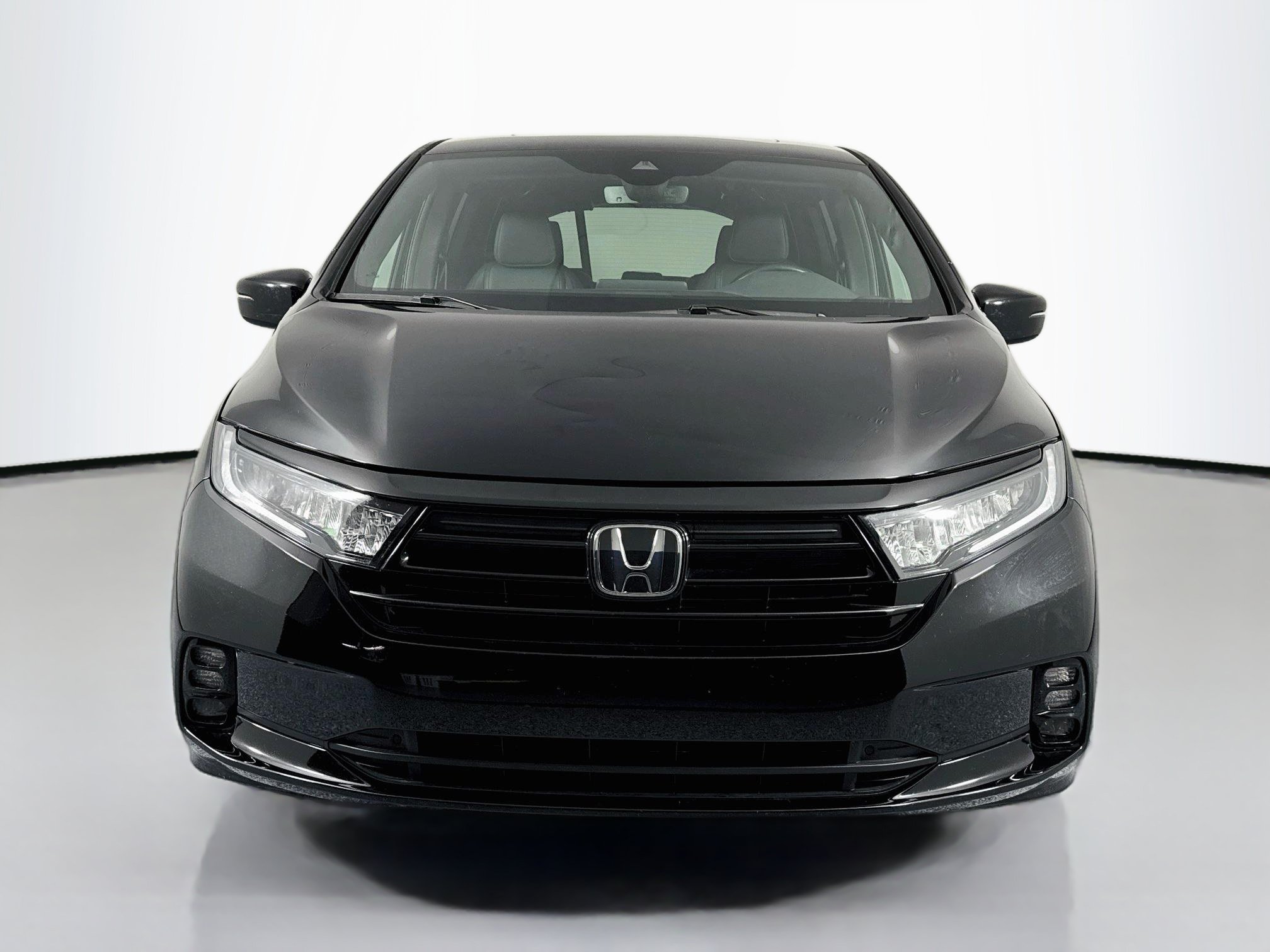 Certified 2024 Honda Odyssey Sport image 2