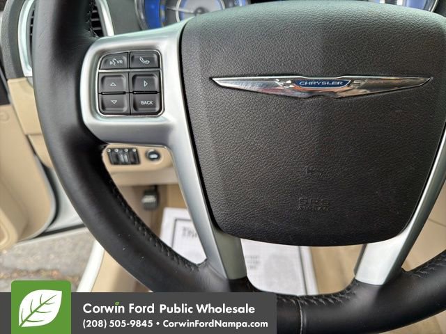 Used 2013 Chrysler 300 AWD w/ Driver Convenience Group image 15