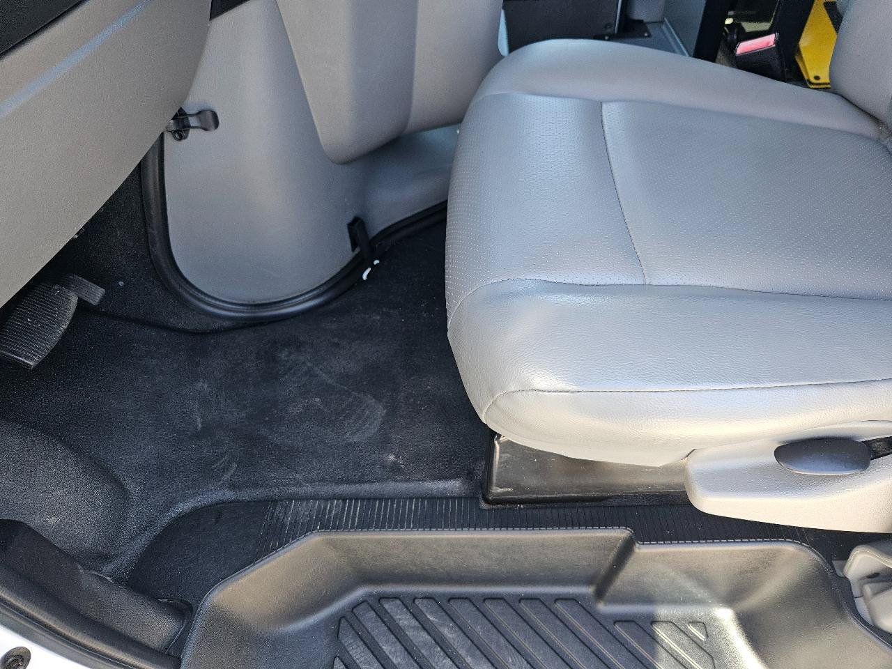 Used 2013 Ford E-350 and Econoline 350 Extended Super Duty w/ PWR Group RWD image 14