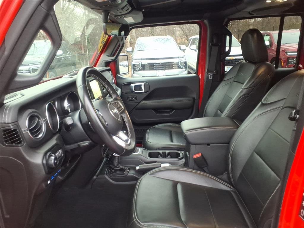 Used 2022 Jeep Wrangler Unlimited Sahara image 12