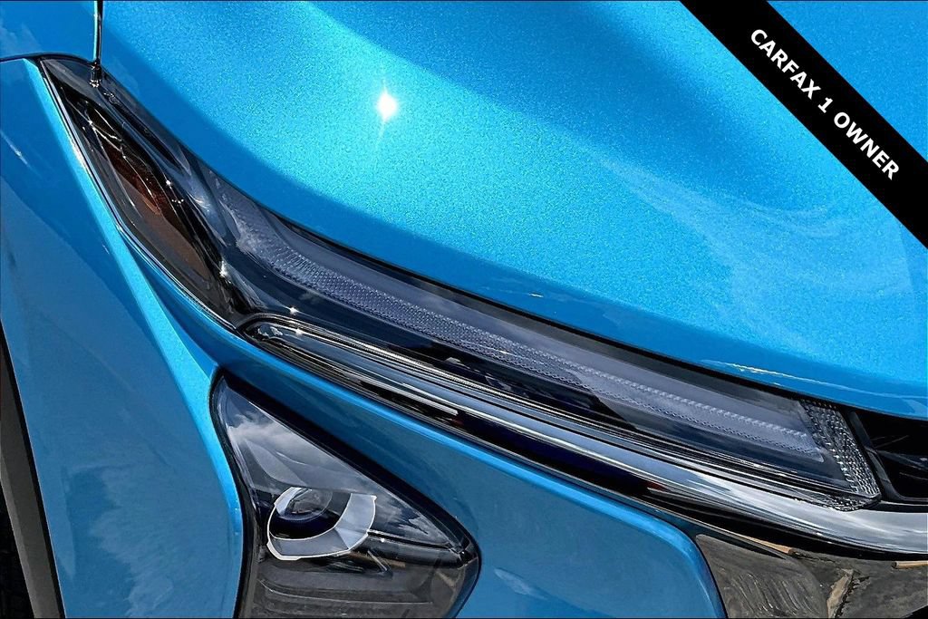 Used 2025 Chevrolet Trax RS FWD image 30