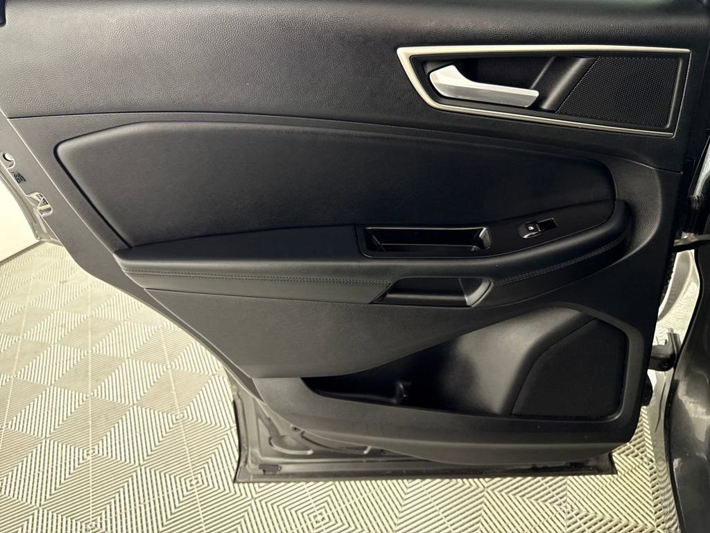Used 2016 Ford Edge SEL w/ Equipment Group 201A image 13