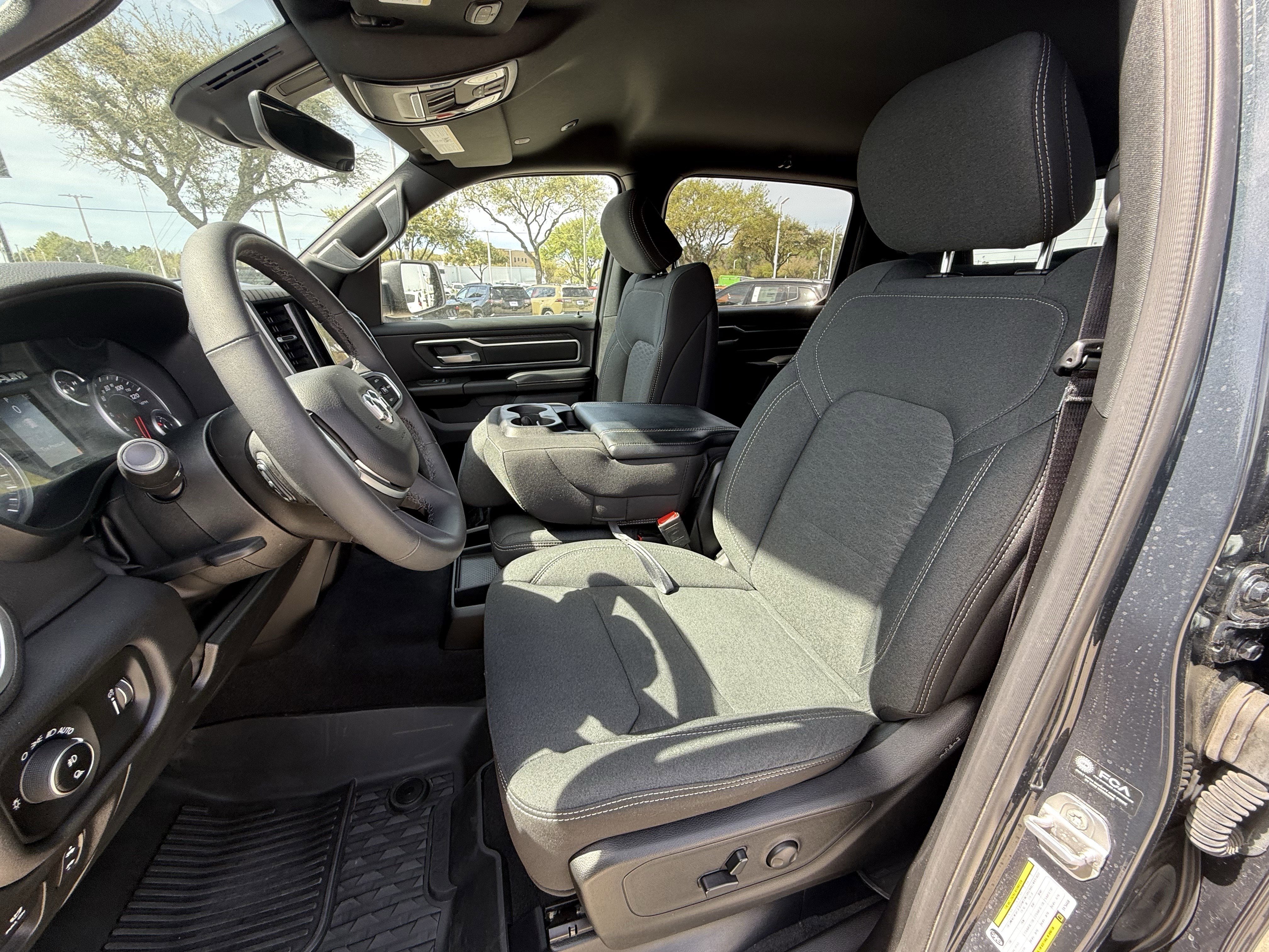 Used 2025 RAM 1500 Big Horn image 28